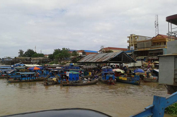 លោក​ហួន ផល​នាយ​សង្កាត់​ជលផល​ពាម​បើកដៃ​បង្ក​នូវ​វិនាស​សកម្ម​លើ​ធនធាន​ជលផល​យ៉ាងធ្ងន់ធ្ងរ​ខណៈ​ប្រព្រឹត្ត​អំពើ​ពុករលួយ​ពី​បទល្មើស​នេសាទ​